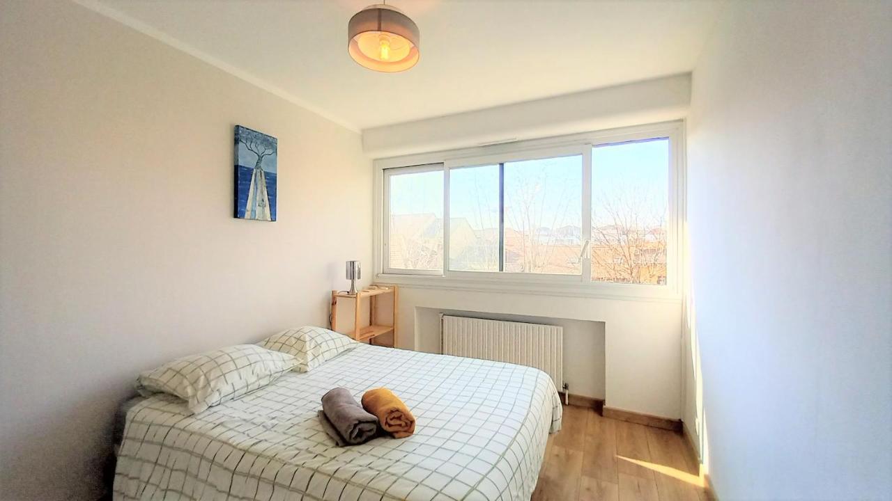 Magnifique Cocon - Metro A Republique - 2 Belles Chambres Avec Dressings - Wifi Gratuit - Netflix - Au Calme Absolu - Lumineux - Jardin Arbore Partage Dans La Residence Villeurbanne Dış mekan fotoğraf