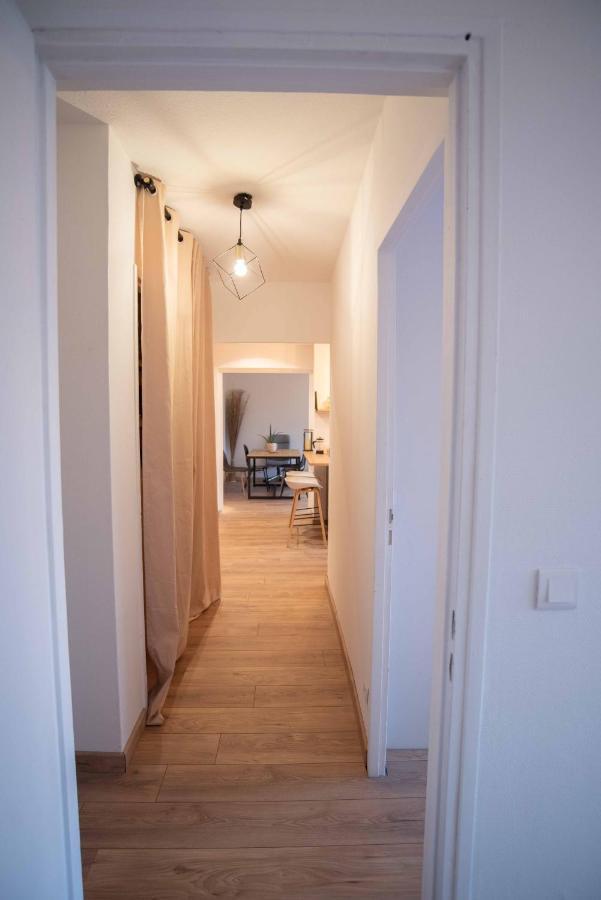 Magnifique Cocon - Metro A Republique - 2 Belles Chambres Avec Dressings - Wifi Gratuit - Netflix - Au Calme Absolu - Lumineux - Jardin Arbore Partage Dans La Residence Villeurbanne Dış mekan fotoğraf